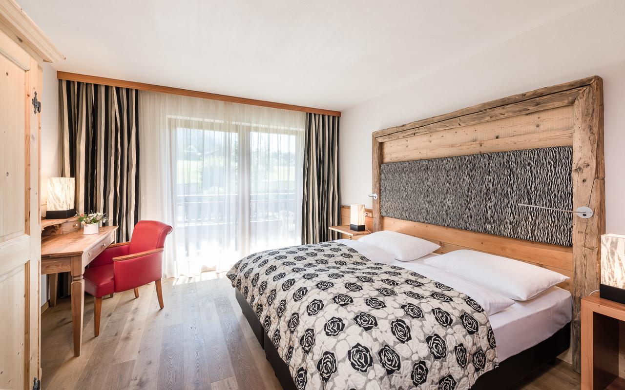 Sporthotel Exclusive Сан-Виджилио-ди-Мареббе Экстерьер фото