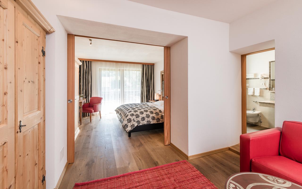 Sporthotel Exclusive Сан-Виджилио-ди-Мареббе Экстерьер фото