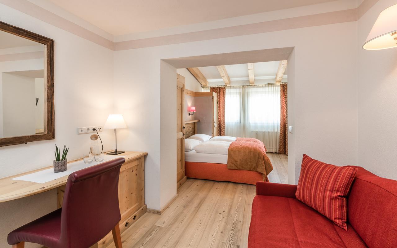 Sporthotel Exclusive Сан-Виджилио-ди-Мареббе Экстерьер фото